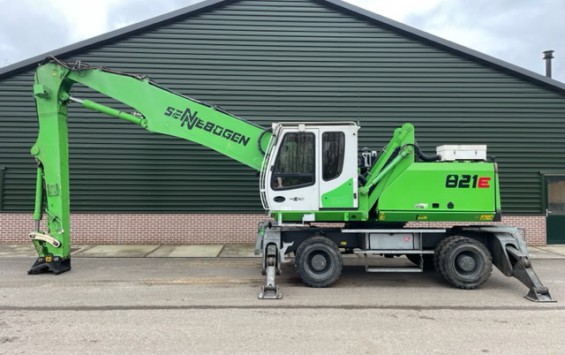 Sennebogen 821E