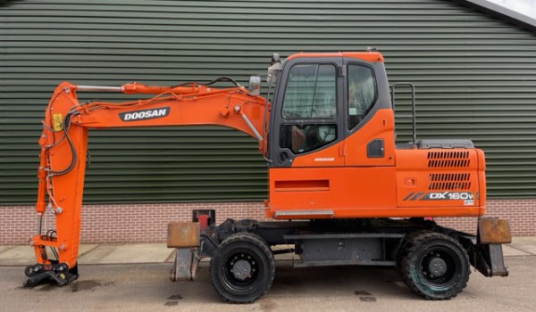 Doosan DX160W-3